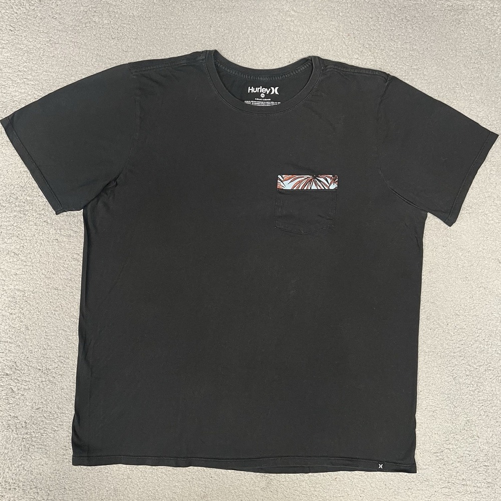 Hurley T Shirt Men's Size XL Black Tropical Palm Tree Print Chest Pocket Tee